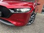 Mazda 3 2.0 e-SkyActiv-X M Hybrid 180 Luxury // LEDER // ELEK.STOEL+GEHEUGEN // CAMERA // DODEHOEK // HEAD-UP DISPLAY // ADAPT. CRUISE // BOSE AUDIO //
