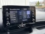 Toyota Yaris 1.5 Hybrid Executive Bi-Tone | HUD | JBL | Dodehoek