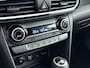 Hyundai Kona 1.6 GDI HEV PREMIUM | TREKHAAK | ALL SEASONS | NAVI | LEDER | CLIMA | CRUISE ADAPT. | 18'' LM VELGEN |