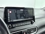 Hyundai Kona 1.6 GDI HEV PREMIUM | TREKHAAK | ALL SEASONS | NAVI | LEDER | CLIMA | CRUISE ADAPT. | 18'' LM VELGEN |