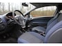 Opel Corsa 1.4-16V Enjoy / APK tot maart 2027 / Van pas 2e eigenaar / Sportvelgen / Cruise control / Elektrische ramen / enz.