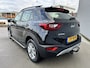 Kia Stonic 1.0 T-GDi MHEV DynamicLine TREKHAAK | SIDESTEPS | DEMO-AUTO | KMSTAND KAN IETS VARIEEREN.