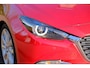 Mazda 3 2.0 SkyActiv-G 120pk SkyLease GT | Navi | Cruise | Camera | Winter-Pakket | Keyless | Leer | Head-Up Display