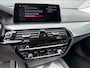 BMW 5-Serie Touring 530i xDrive Sport Line I HuD I 360Camera I Trekhaak I ACC