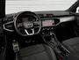 Audi Q3 45 TFSI e S edition | SOH 100% | S Line | Pano | Matrix | Sfeerverlichting | Camera | Zwart Optiek | Stoelverwarming | 19 inch |