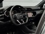 Audi Q3 45 TFSI e S edition | SOH 100% | S Line | Pano | Matrix | Sfeerverlichting | Camera | Zwart Optiek | Stoelverwarming | 19 inch |