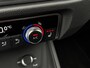 Audi Q3 45 TFSI e S edition | SOH 100% | S Line | Pano | Matrix | Sfeerverlichting | Camera | Zwart Optiek | Stoelverwarming | 19 inch |