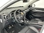 MG MG ZS EV Luxury 45 kWh | Panoramadak | Dealer Onderhouden | Leder | All Season Banden | Privacy Glass