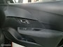 Peugeot 208 1.2 Hybrid 100 e-DCS6 Allure CRUISE NAVI PDC CARPLAY STOELVERW LED INC BTW