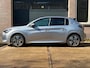 Peugeot 208 Allure Pack 100pk | Panoramadak | ACC | 3D dashboard | Stoelverwarming