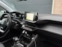 Peugeot 208 Allure Pack 100pk | Panoramadak | ACC | 3D dashboard | Stoelverwarming