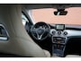 Mercedes-Benz GLA 180 Ambition + STOELVERWARMING / LEDER / TREKHAAK