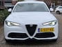Alfa Romeo Giulia 2.0 T AWD Veloce 280 PK Automaat Line Assist Camera Rood Leder Stuurverwarming