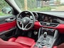 Alfa Romeo Giulia 2.0 T AWD Veloce 280 PK Automaat Line Assist Camera Rood Leder Stuurverwarming