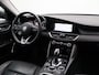 Alfa Romeo Giulia 2.0T Super Automaat | Navigatie | Achteruitrijcamera | Lederen bekleding | Apple Carplay | Cruise Control | Trekhaak  1600 KG |