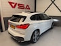 BMW X1 SDrive20i High Executive M-pakket|Stoelvw|Panorama|Trekhaak|Camera|4-seizoen banden|key-less|leder|Navi|pdc|Led|M