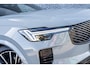 Volvo XC90 T8 Plug-in hybrid AWD Ultra Black Ed. Exec. | Google | Long Range | Bowers & Wilkins Audio | Luchtvering | Schuif-/Kanteldak | Getint Glas | Head-Up Display | Adaptieve Cruise Control | 360 Camera | Gelamineerde Zijruiten Rondom | Massage Voorstoelen | Zitverlenging | Memory | Keyless | 22" LM