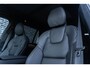 Volvo XC90 T8 Plug-in hybrid AWD Ultra Black Ed. Exec. | Google | Long Range | Bowers & Wilkins Audio | Luchtvering | Schuif-/Kanteldak | Getint Glas | Head-Up Display | Adaptieve Cruise Control | 360 Camera | Gelamineerde Zijruiten Rondom | Massage Voorstoelen | Zitverlenging | Memory | Keyless | 22" LM
