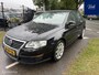 Volkswagen Passat 1.6 Businessline | Navigatie | Riem VV | Trekhaak | LMV