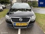 Volkswagen Passat 1.6 Businessline | Navigatie | Trekhaak | LMV