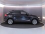 Volkswagen T-Roc 1.5 TSI Style 150pk DSG| Navi| Trekhaak | 17'LM-velgen| extra getint glas| Alarm