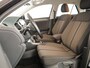 Volkswagen T-Roc 1.5 TSI Style 150pk DSG| Navi| Trekhaak | 17'LM-velgen| extra getint glas| Alarm