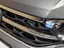 Volkswagen T-Roc 1.5 TSI R-Line Edition / 150pk / Stoel en stuur verwarming / Achteruitrij camera / Keyless /