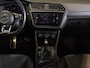 Volkswagen Tiguan 2.0 TSI 4Motion 2x R-Line / 230pk / Panoramadak / Trekhaak / Apple Carplay