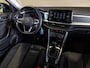Volkswagen T-Roc 1.0 TSI Life / 110pk / Trekhaak / Achteruitrij camera / Stoelverwarming /