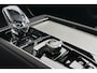 Volvo XC90 T8 Plug-in hybrid AWD Ultra Black Ed. Exec. | Luchtvering | Bowers & Wilkins | Geventileerde stoelen | Head-up display | Gelamineerde zijruiten | Extra getint glas | Panoramisch schuif-/ kanteldak | 22 inch. lichtmetalen velgen | Massagefunctie voorstoelen | Stoel-/ stuurwielverwarming | 360 graden camera | Pilot assist | Volvo Guard Alarm