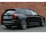 Volvo XC90 T8 Plug-in hybrid AWD Ultra Black Ed. Exec. | Luchtvering | Bowers & Wilkins | Geventileerde stoelen | Head-up display | Gelamineerde zijruiten | Extra getint glas | Panoramisch schuif-/ kanteldak | 22 inch. lichtmetalen velgen | Massagefunctie voorstoelen | Stoel-/ stuurwielverwarming | 360 graden camera | Pilot assist | Volvo Guard Alarm