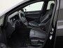 Volkswagen Golf 1.5eTSI/150PK R-Line Black Style Edition DSG · Panoramadak · Camera + Parkeersensoren · Stoel- & stuurverwarming · Garantie t/m december 2026