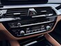 BMW 5-Serie Touring 530e xDrive M-Sport | Pano | Trekhaak | Laser | Harman Kardon | Head Up | Comfortstoelen elektrisch | ACC