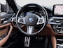 BMW 5-Serie Touring 530e xDrive M-Sport | Pano | Trekhaak | Laser | Harman Kardon | Head Up | Comfortstoelen elektrisch | ACC