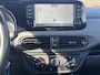 Hyundai i10 1.0 Premium Zwart Dak | Camera | Carplay | Cruise | Two-Tone | Armsteun voor | NAVI