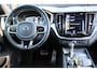 Volvo XC60 2.0 D4 AWD R-Design 360 Camera/Parkeersensor v,a/Trekhaak wegklapbaar