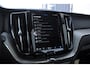 Volvo XC60 T8 390PK Automaat AWD Ultra Bright / Head-up display / Trekhaak/ Harman Kardon audio / Panoramadak / BLIS / Elektrisch bedienbare voorstoelen / Memory seats / Verwarmbare stoelen / Keyless entry /