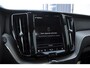 Volvo XC60 T8 390PK Automaat AWD Ultra Bright / Head-up display / Trekhaak/ Harman Kardon audio / Panoramadak / BLIS / Elektrisch bedienbare voorstoelen / Memory seats / Verwarmbare stoelen / Keyless entry /