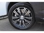 Volvo XC60 T8 390PK Automaat AWD Ultra Bright / Head-up display / Trekhaak/ Harman Kardon audio / Panoramadak / BLIS / Elektrisch bedienbare voorstoelen / Memory seats / Verwarmbare stoelen / Keyless entry /