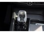 Volvo XC60 T8 390PK Automaat AWD Ultra Bright / Head-up display / Trekhaak/ Harman Kardon audio / Panoramadak / BLIS / Elektrisch bedienbare voorstoelen / Memory seats / Verwarmbare stoelen / Keyless entry /