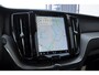 Volvo XC60 T8 390PK Automaat AWD Ultra Bright / Head-up display / Trekhaak/ Harman Kardon audio / Panoramadak / BLIS / Elektrisch bedienbare voorstoelen / Memory seats / Verwarmbare stoelen / Keyless entry /