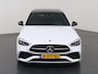 Mercedes-Benz C-klasse 180 AMG Line | Night | Panoramadak | Digital Light | Multispaaks AMG velgen | Stoelverwarming | Sfeerverlichting |