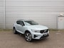 Volvo XC40 2.0 B4 Plus Dark / Panoramadak / Lederen bekleding / Trekhaak / Parkeerverwarming /
