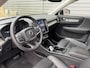 Volvo XC40 2.0 B4 Plus Dark / Panoramadak / Lederen bekleding / Trekhaak / Parkeerverwarming /