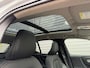Volvo XC40 2.0 B4 Plus Dark / Panoramadak / Lederen bekleding / Trekhaak / Parkeerverwarming /