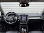 Volvo XC40 2.0 B4 Plus Dark / Panoramadak / Lederen bekleding / Trekhaak / Parkeerverwarming /