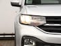 Volkswagen T-Cross 1.0 TSI Life 115PK DSG | Navigatie | Cruise control | Trekhaak | Side assist | Climate control