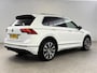 Volkswagen Tiguan 1.5 TSI 150PK ACT R-Line | Pano | Virtual | Carplay | Camera | LED | Adaptive Cruise | Dodehoek