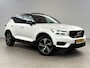 Volvo XC40 1.5 T3 R-Design | Pano | Virtual | Camera | Stoel/Stuur verw. | Adap. Cruise | Trekhaak | Carplay | NAP