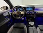 Mercedes-Benz A-klasse 180 Business Solution AMG Airco ECC | Panorama | Trekhaak | Matrix LED | Memory | Sfeer | Camera | Isofix | NAp